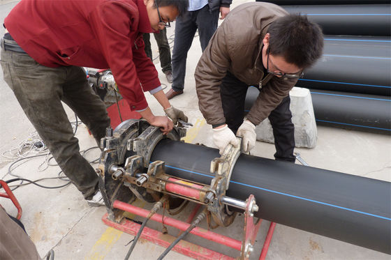 Diametro personalizzato Dia32-1800mm Dredging HDPE Pipe Bolts Nuts Washers Accessori inclusi