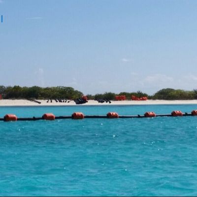 Produzione di tubi UHMWPE a superficie liscia con bulloni e dadi inclusa la certificazione ISO9001